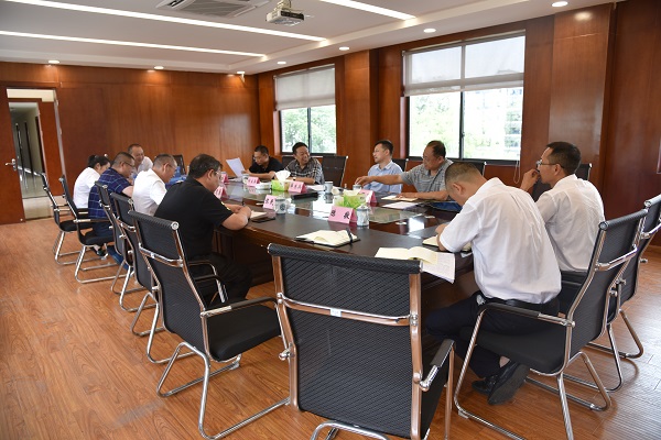 座谈会.jpg 座谈会.jpg